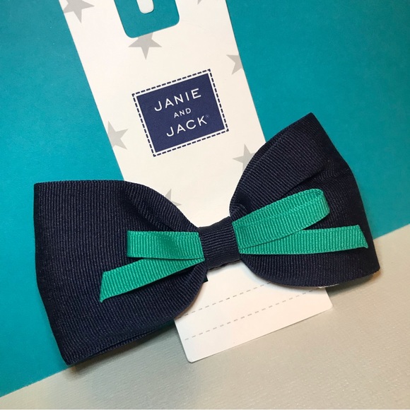 New Handmade Child’s Bracelet and Earrings, Beaded. Teal Blue, Black, Silver - Picture 8 of 8